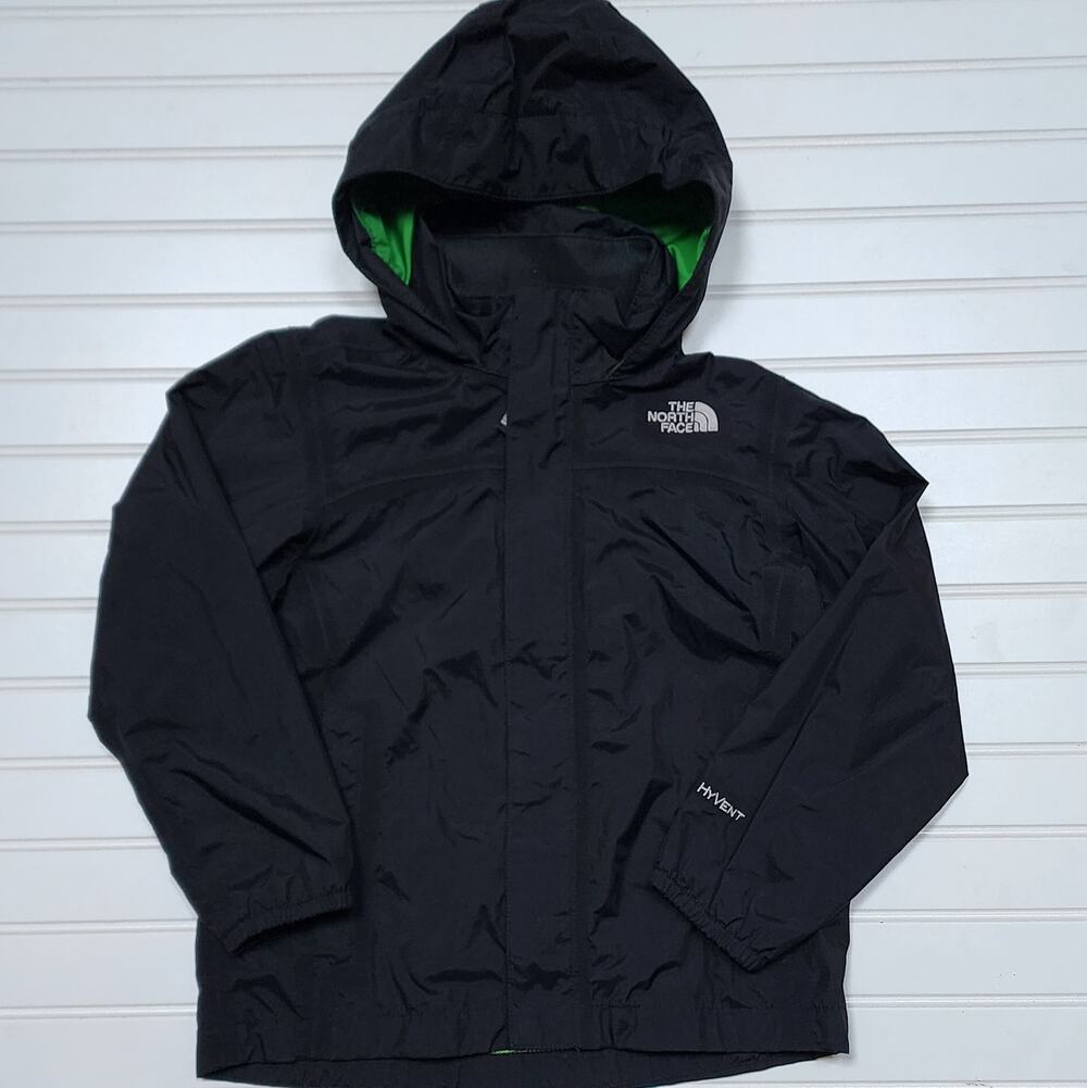 The North Face Boys Hyvent Rain Jacket size XS (6), Black and Green